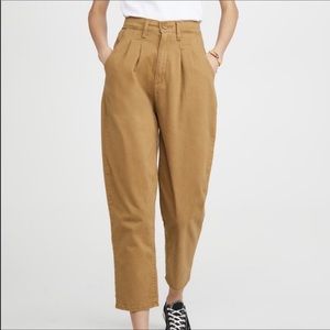 Levi’s pleated balloon pants *measurements included*